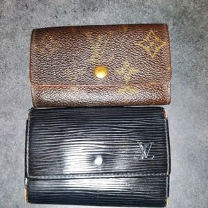 Louis Vuitton key holder bundle 2 pieces Monogram Epi w/COA